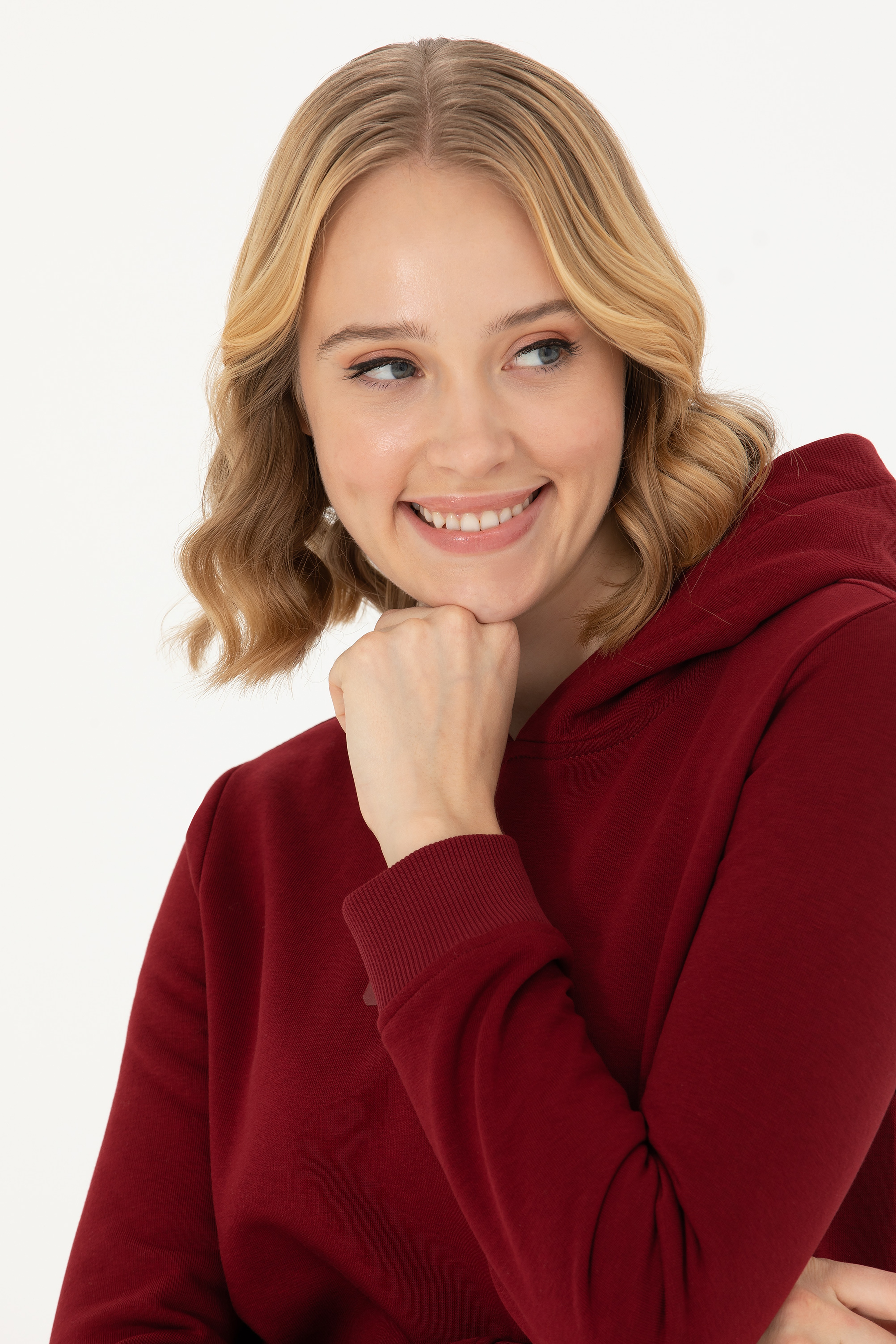 Kadın Bordo Kapüşonlu Basic Sweatshirt - Image 2