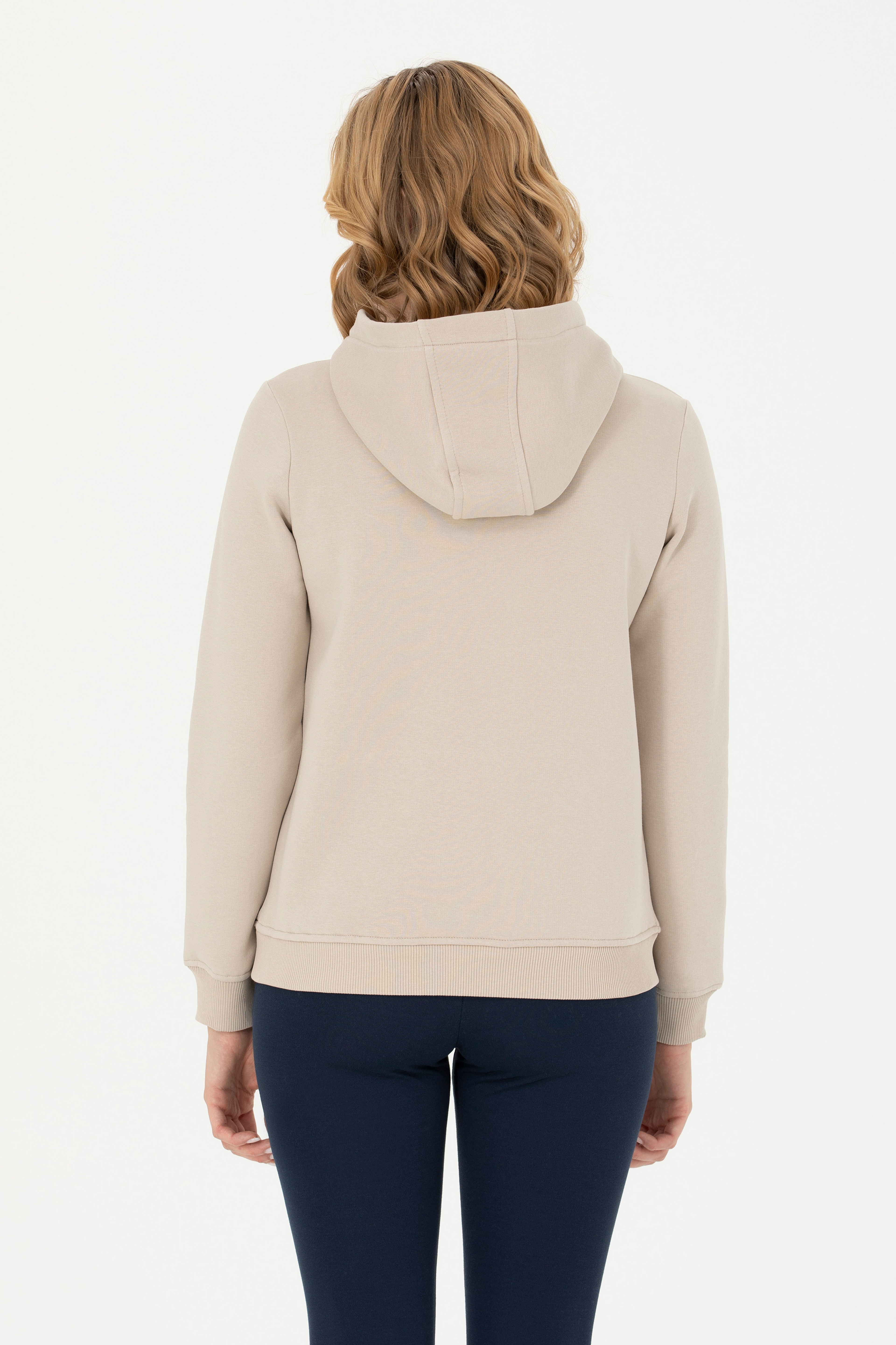 Kadın Bej Kapüşonlu Basic Sweatshirt - Image 5