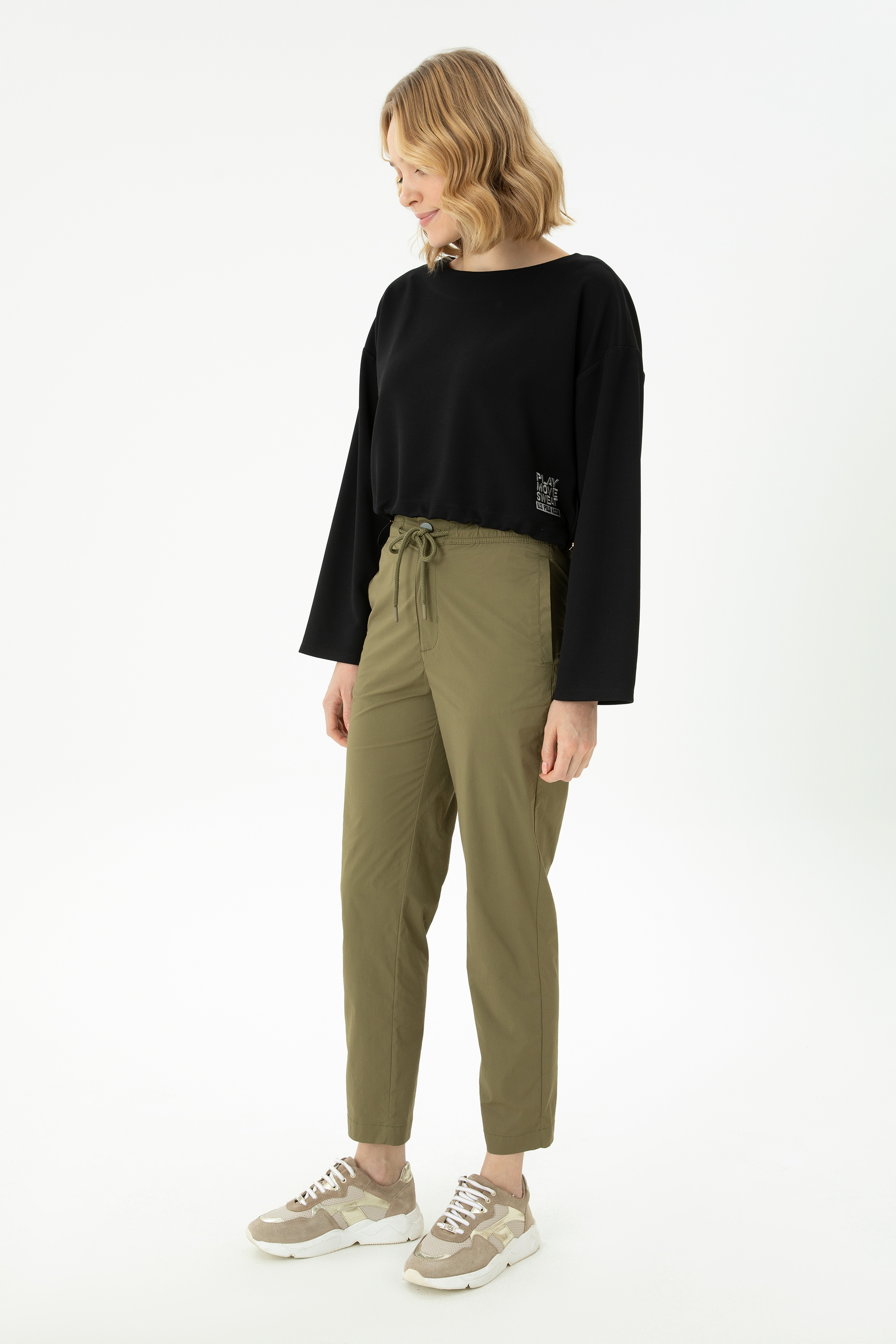 Kadın Siyah Bisiklet Yaka Sweatshirt - Image 4