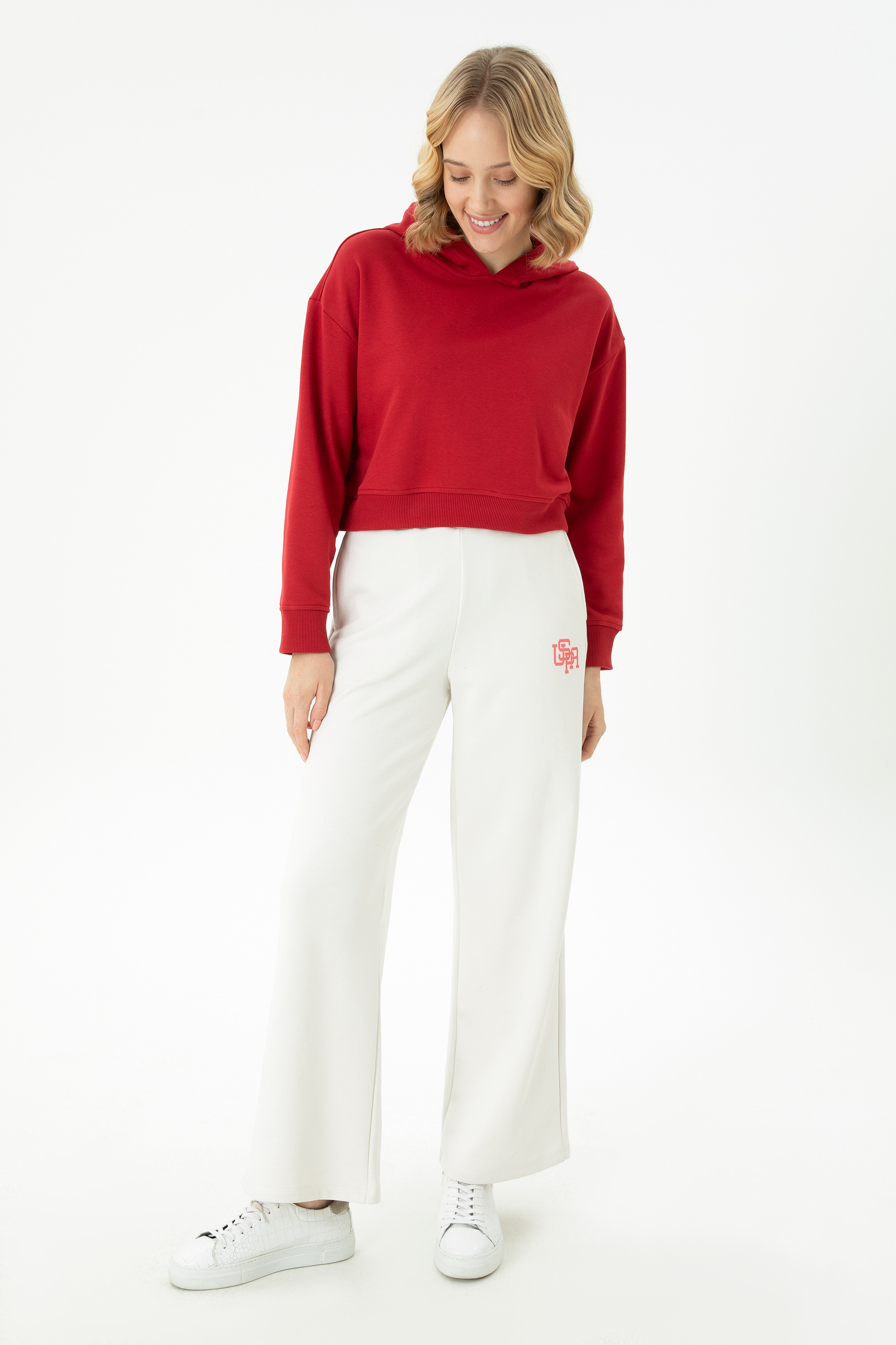Kadın Kırmızı Kapüşonlu Sweatshirt - Image 3