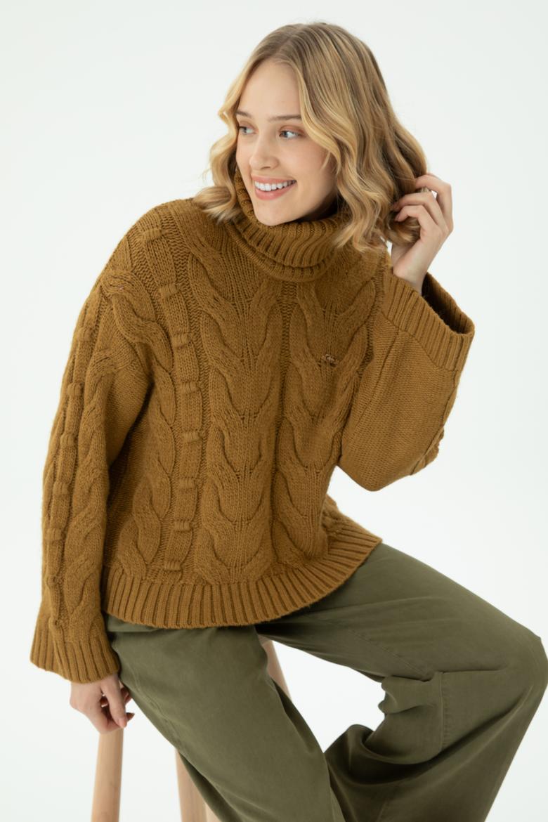 Kadın Açık Haki Balıkçı Yaka Kazak