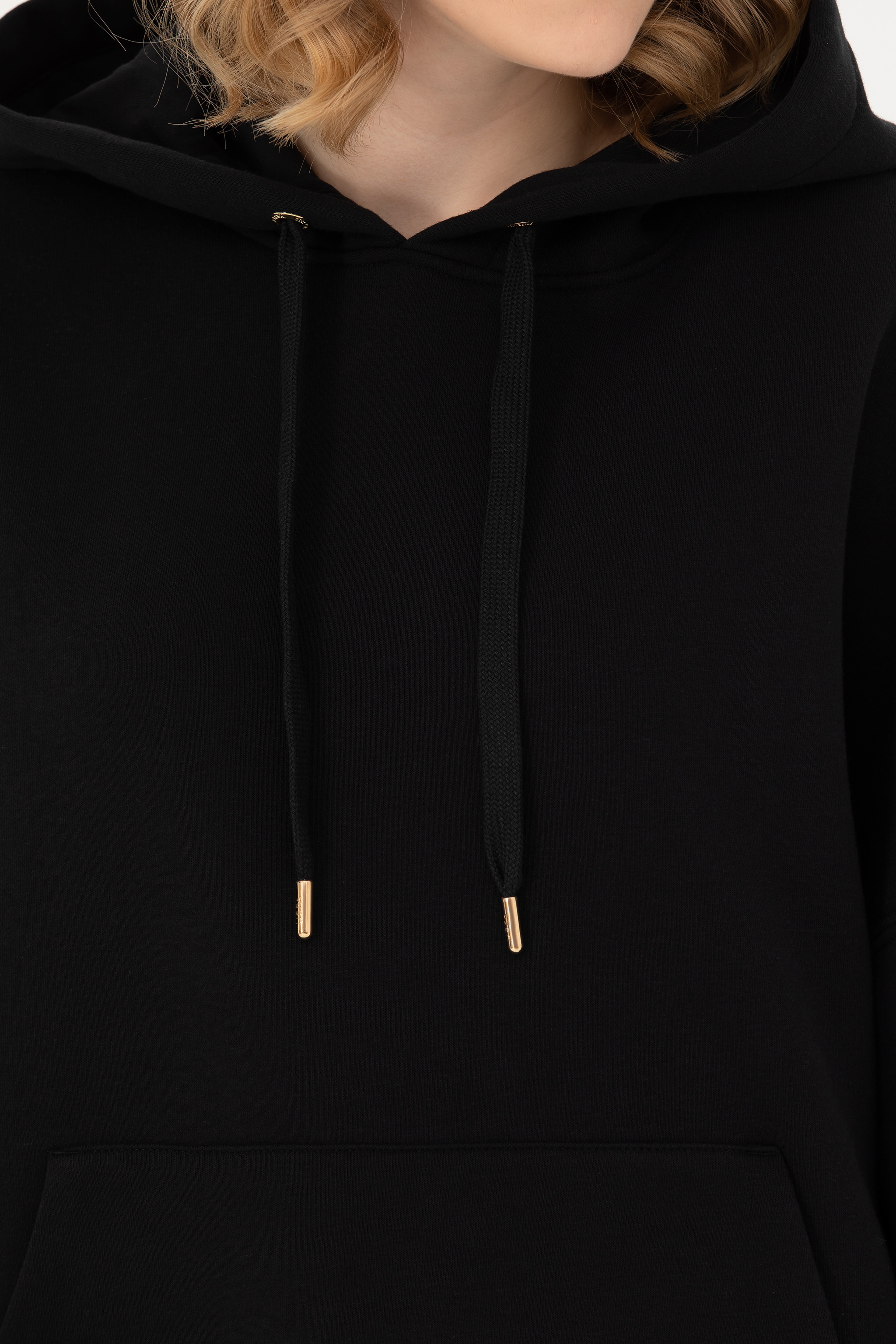 Kadın Siyah Kapüşonlu Sweatshirt - Image 7