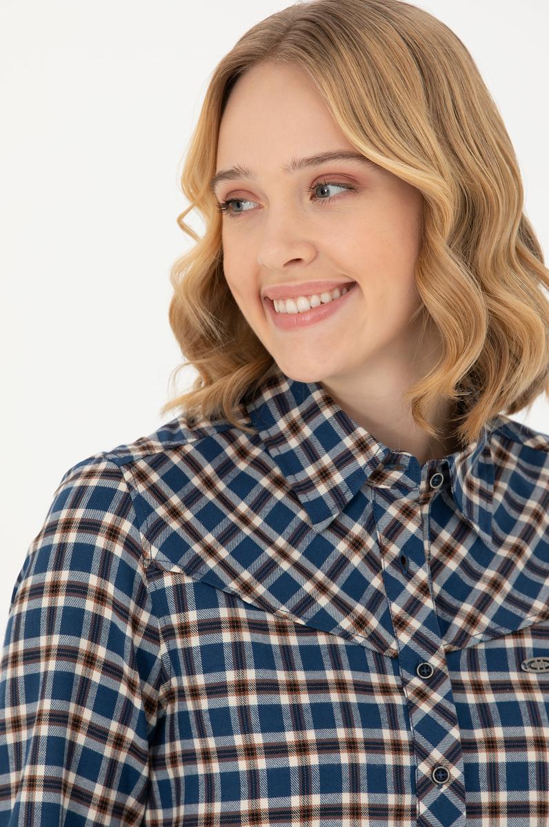 Kadın Lacivert Uzun Kollu Gömlek