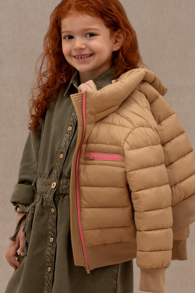 Kız Çocuk Kum Mont