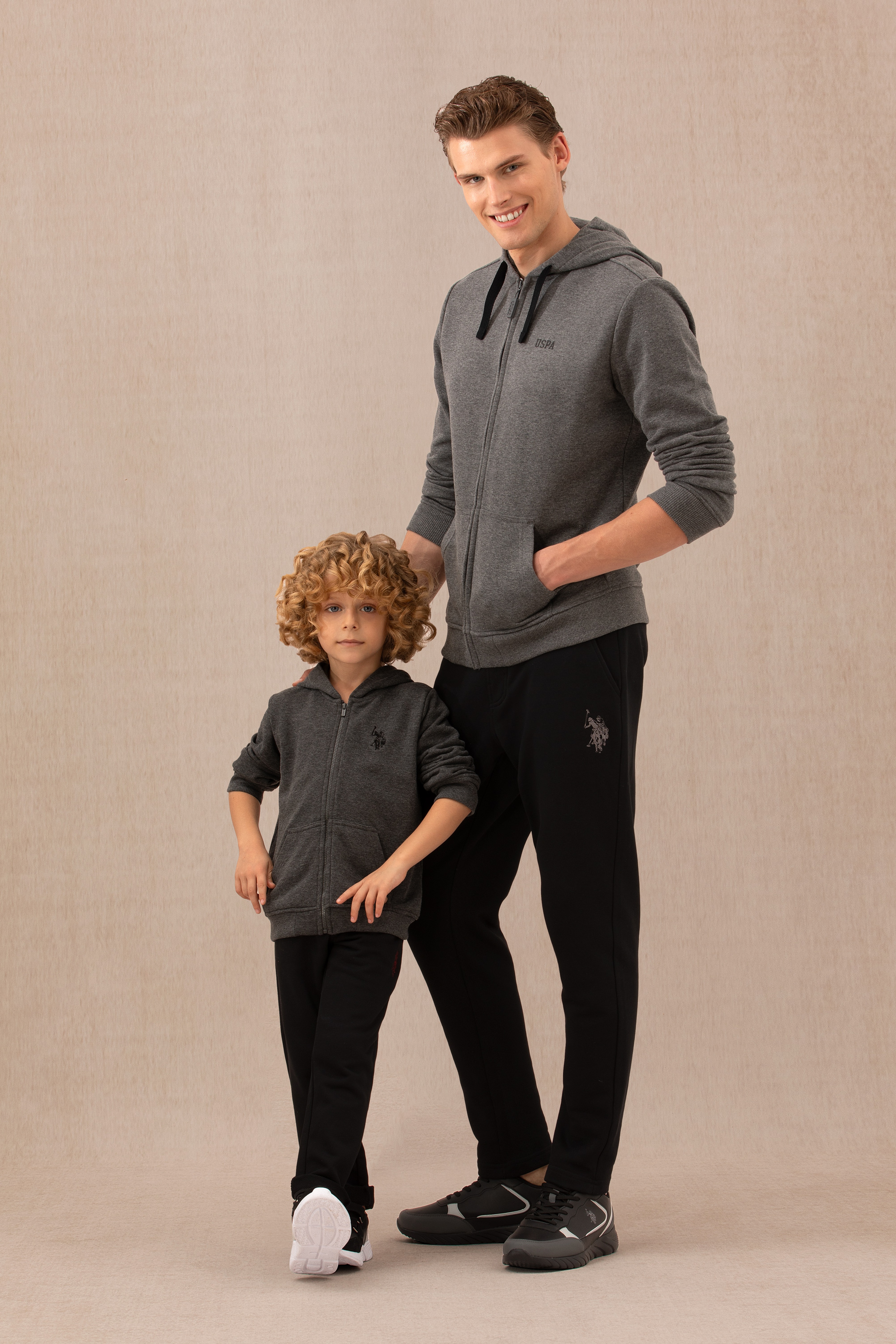 Erkek Çocuk Antrasit Melanj Basic Kapüşonlu Sweatshirt - Image 1