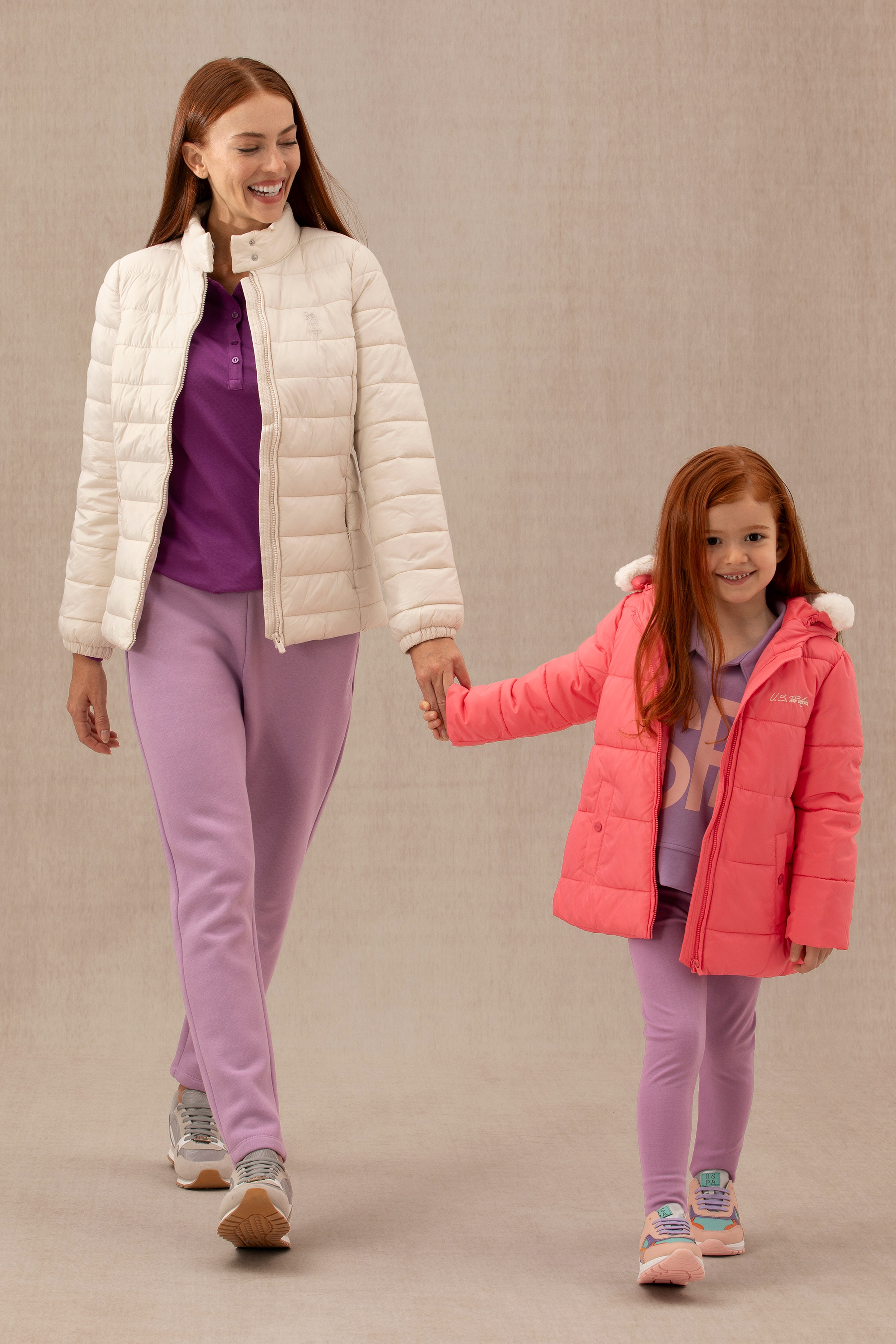 Kız Çocuk Açık Pembe Kapüşonlu Mont - Image 2