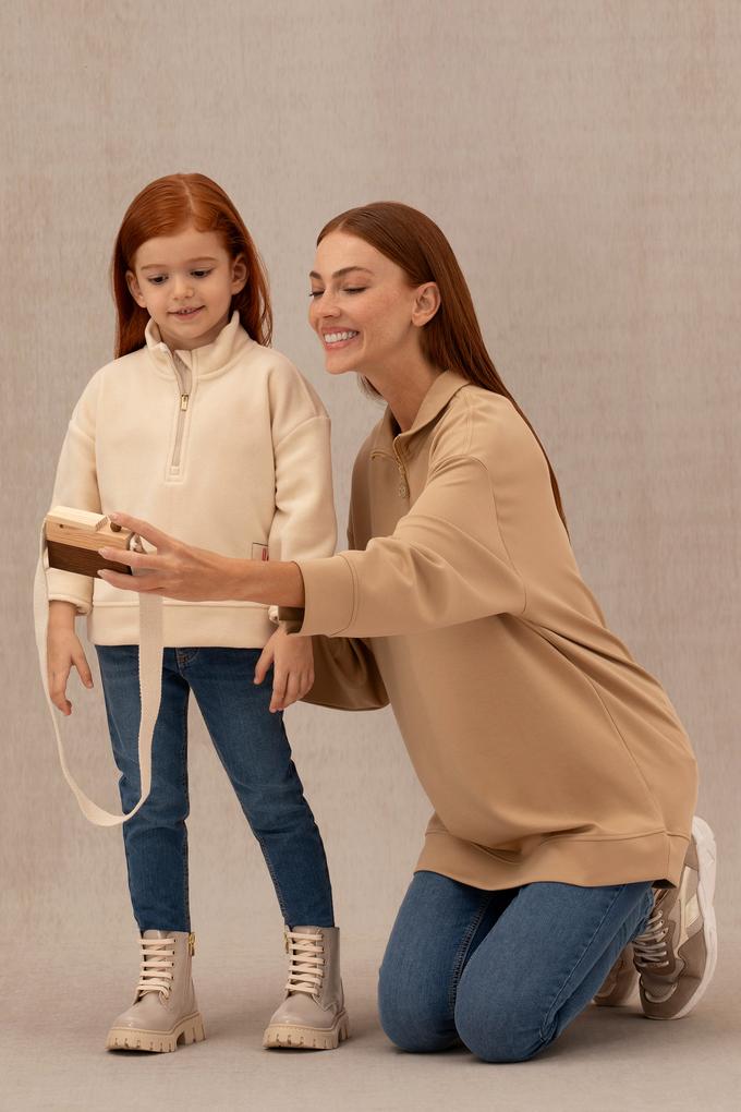 Kız Çocuk Krem Polarlı Polo Yaka Sweatshirt