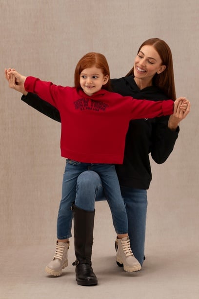 Kız Çocuk Kırmızı Kapüşonlu Sweatshirt