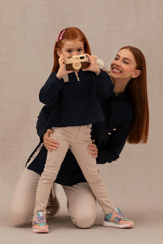 Kız Çocuk Lacivert Kapüşonlu Sweatshirt