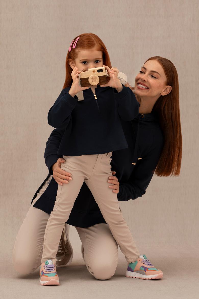 Kız Çocuk Lacivert Kapüşonlu Sweatshirt