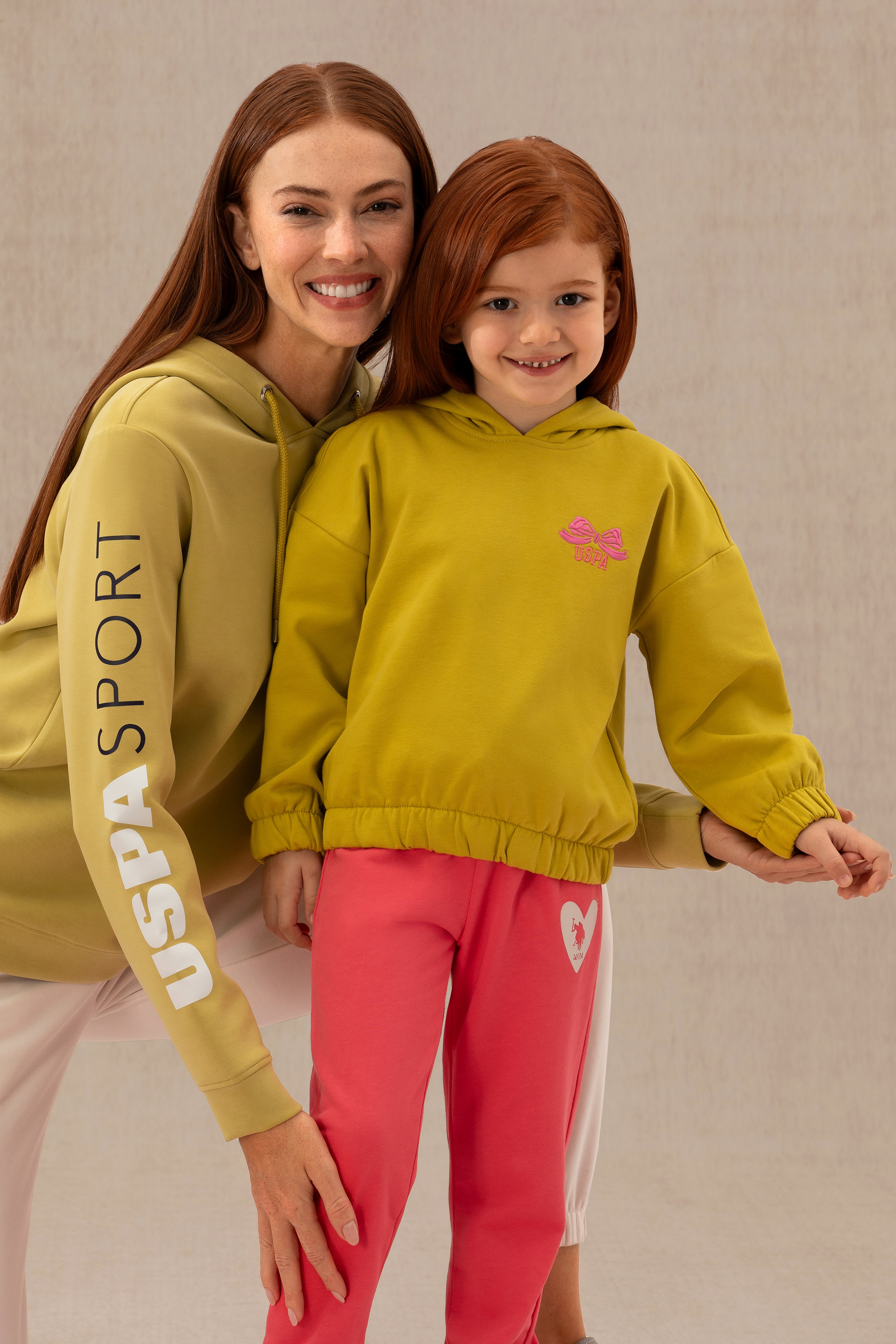 Kadın Fıstık Yeşili Sweatshirt - Image 1