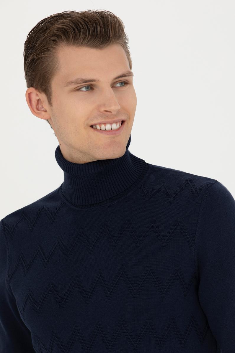 Erkek Lacivert Boğazlı Kazak