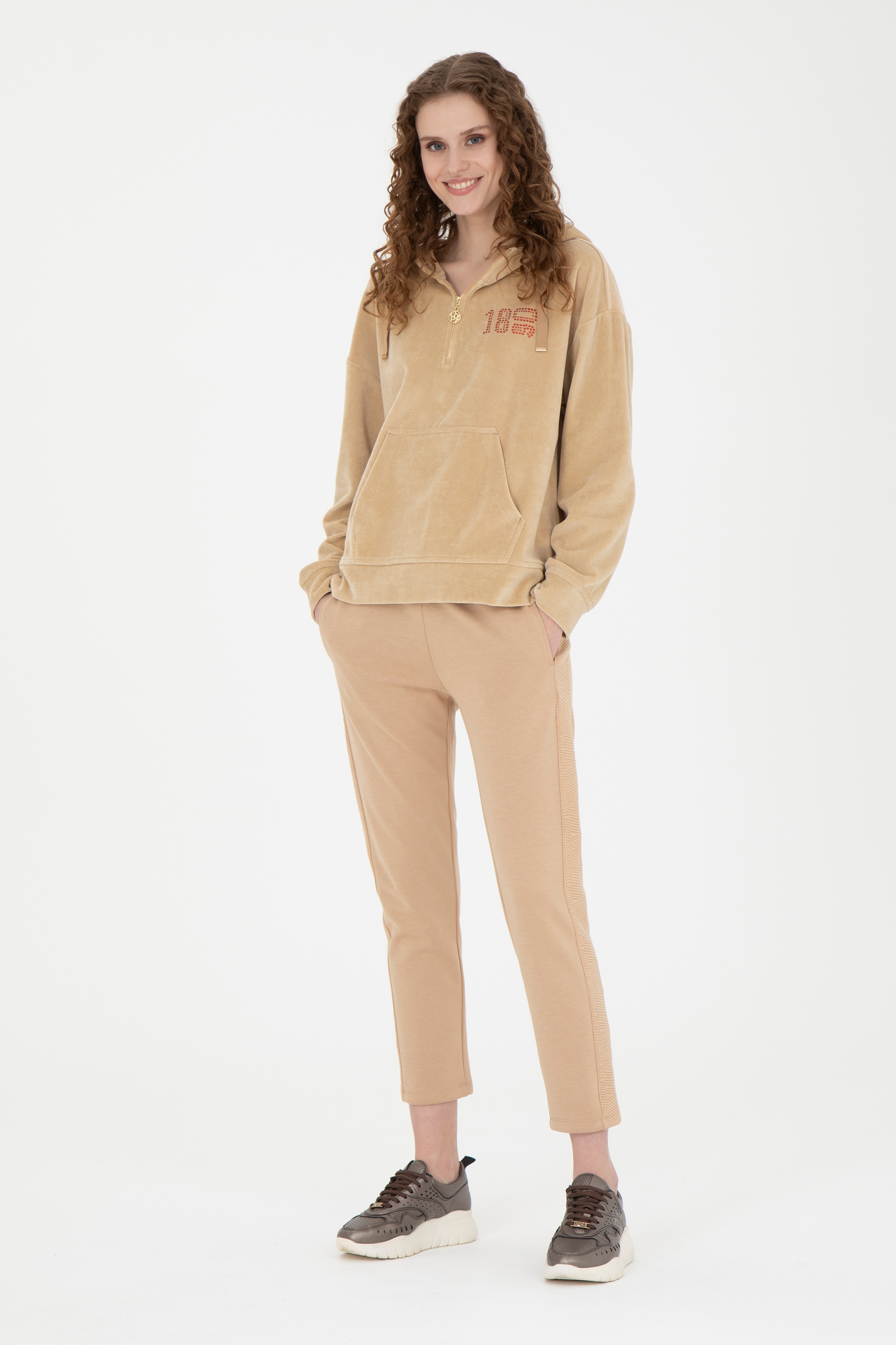 Kadın Kum Kapüşonlu Sweatshirt - Image 4