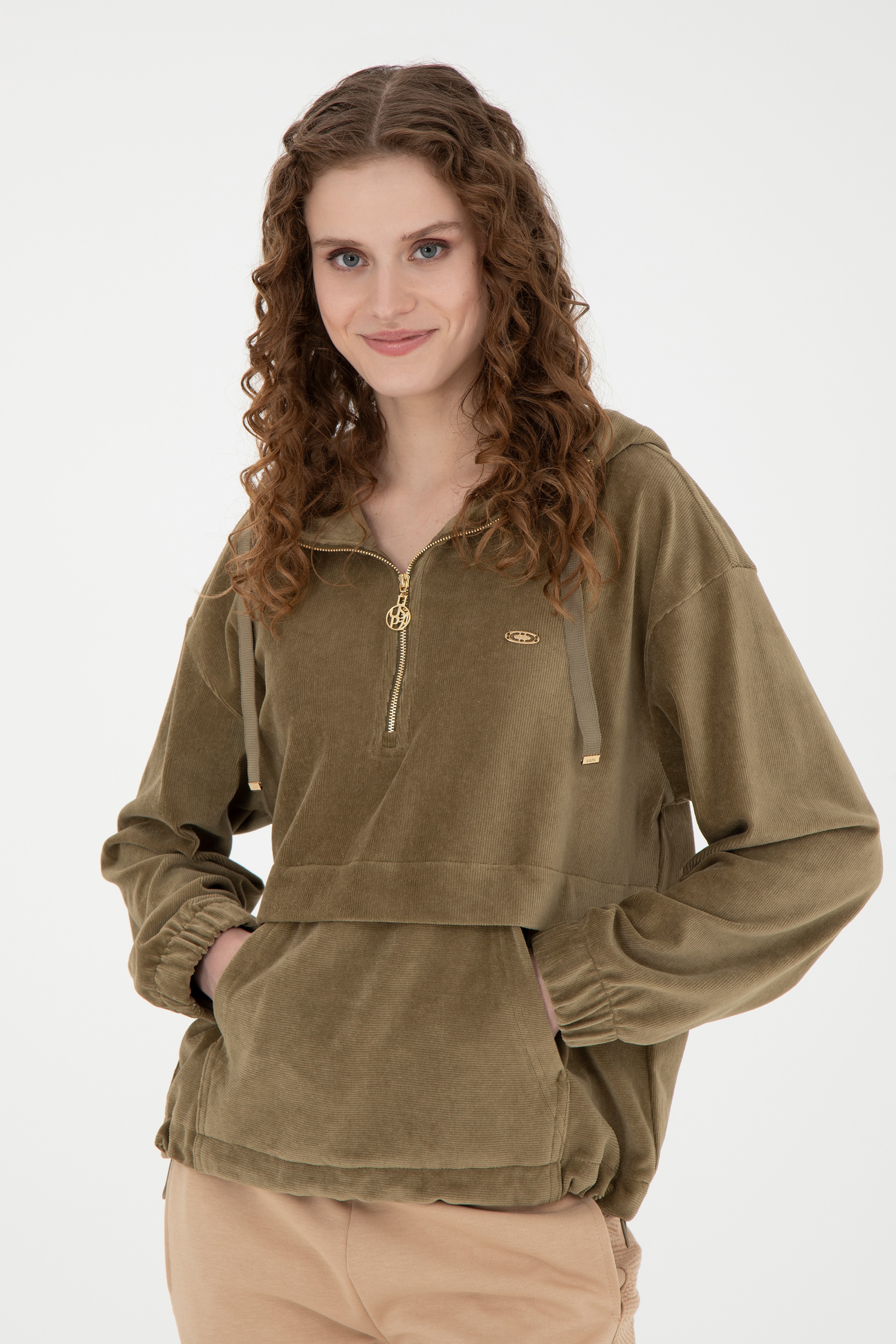 Kadın Haki Kapüşonlu Sweatshirt - Image 3