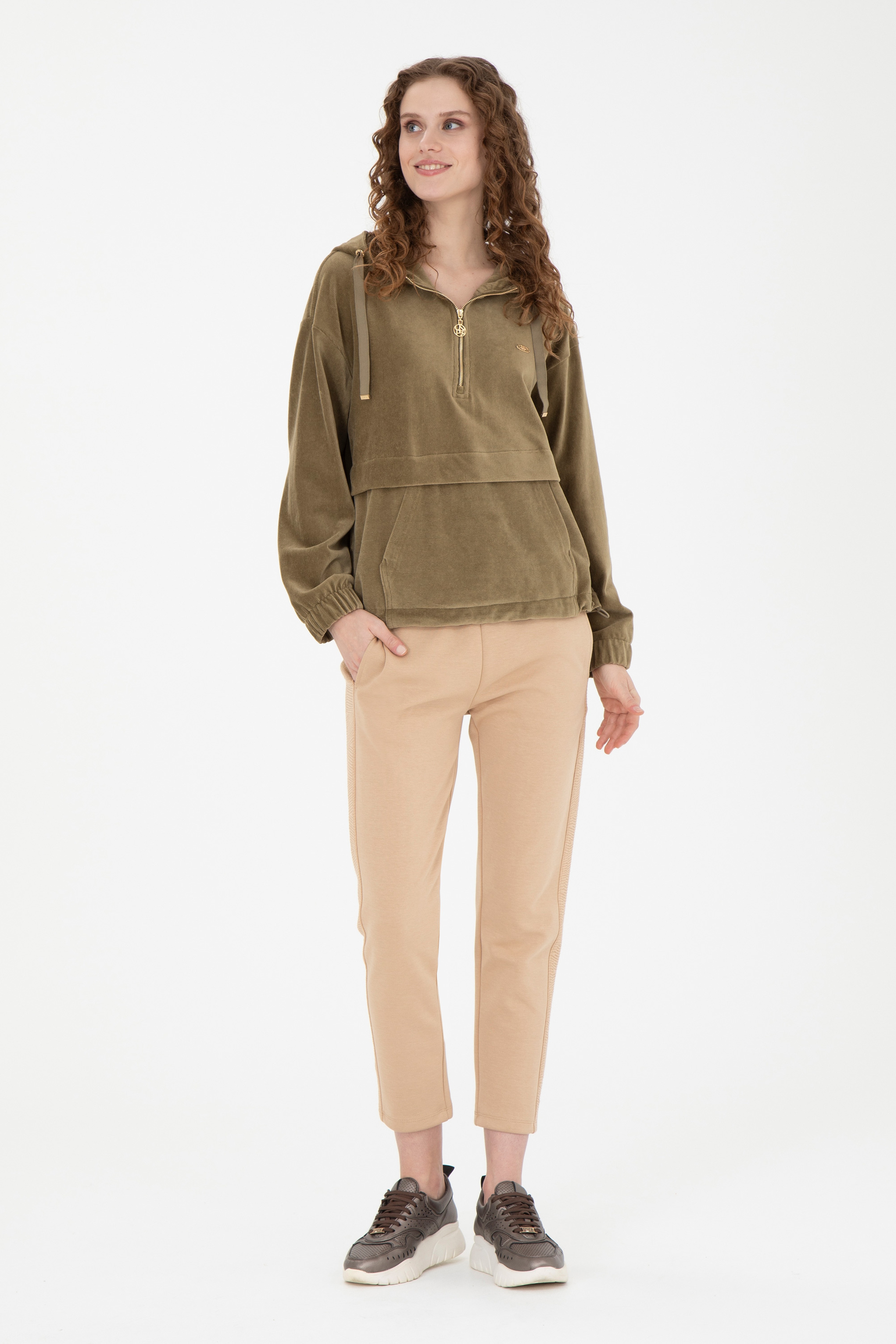 Kadın Haki Kapüşonlu Sweatshirt - Image 4