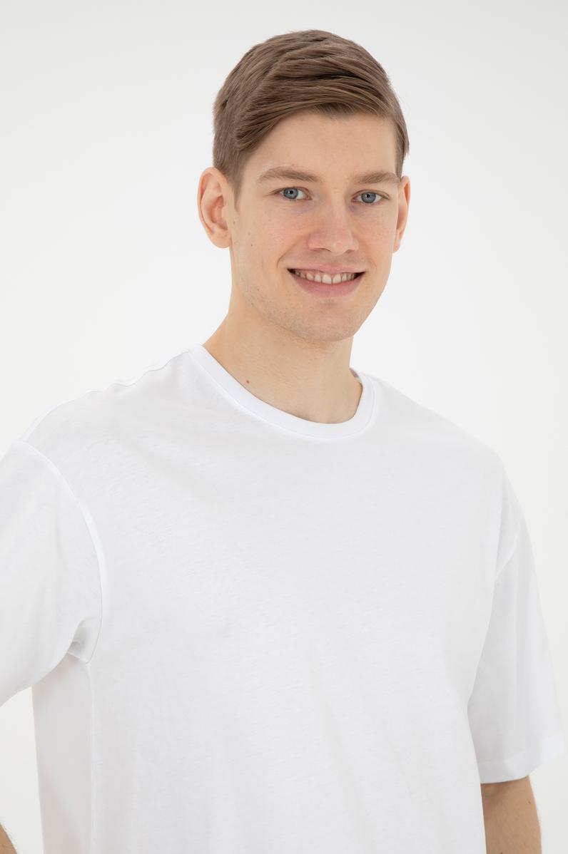 Erkek Comfort Fit Bisiklet Yaka Beyaz Tişört