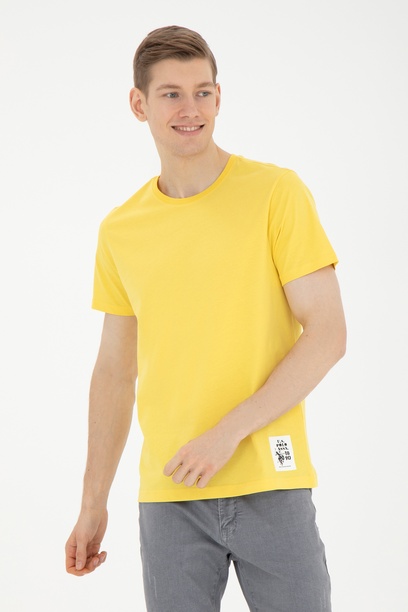 Erkek Regular Fit Bisiklet Yaka Sarı Tişört