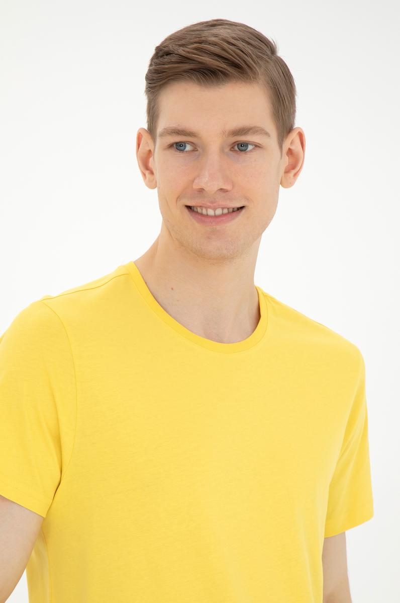 Erkek Regular Fit Bisiklet Yaka Sarı Tişört