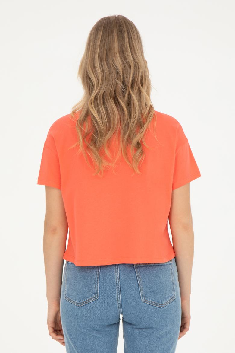 Kadın Nar Çiçeği Bisiklet Yaka Tişört - 50282898031