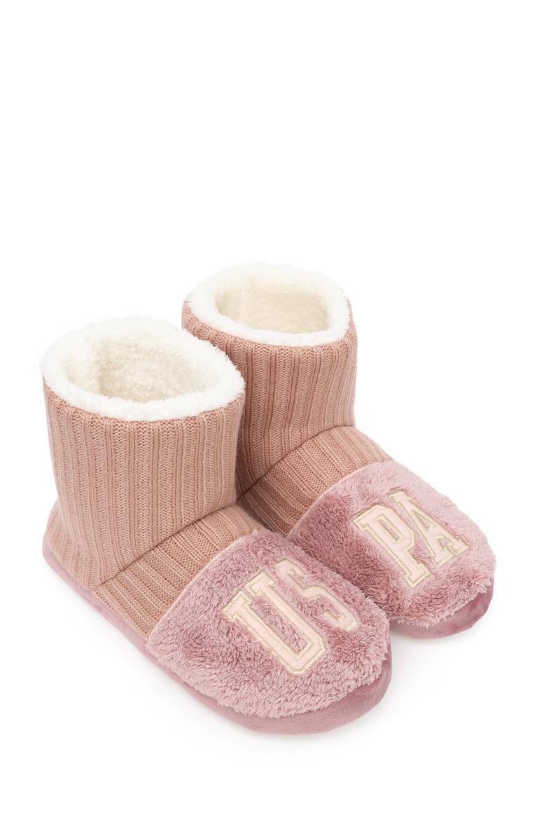 Kadın Pembe Ev Botu