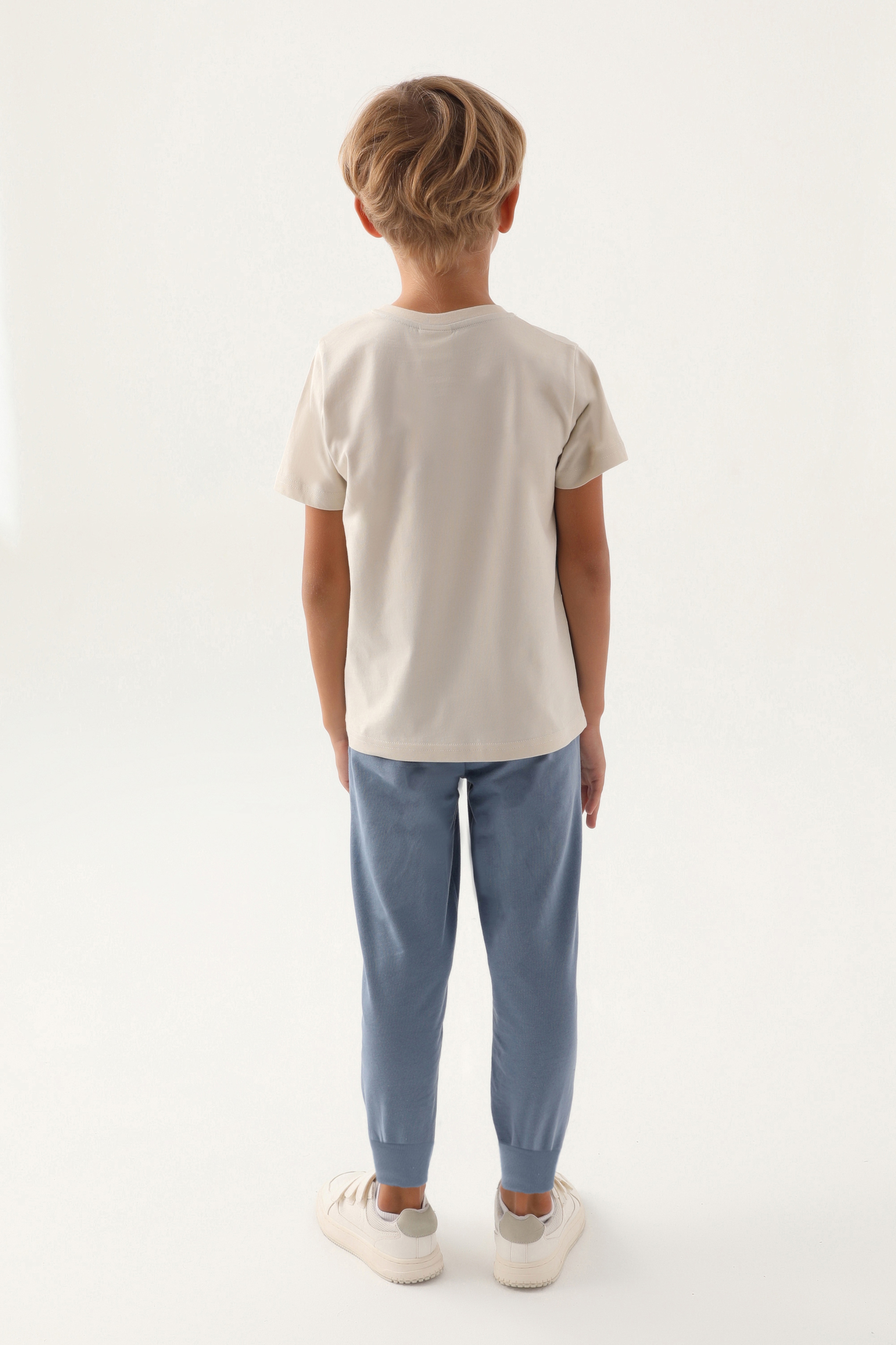 Erkek Çocuk Bej Pijama Takımı - Image 4