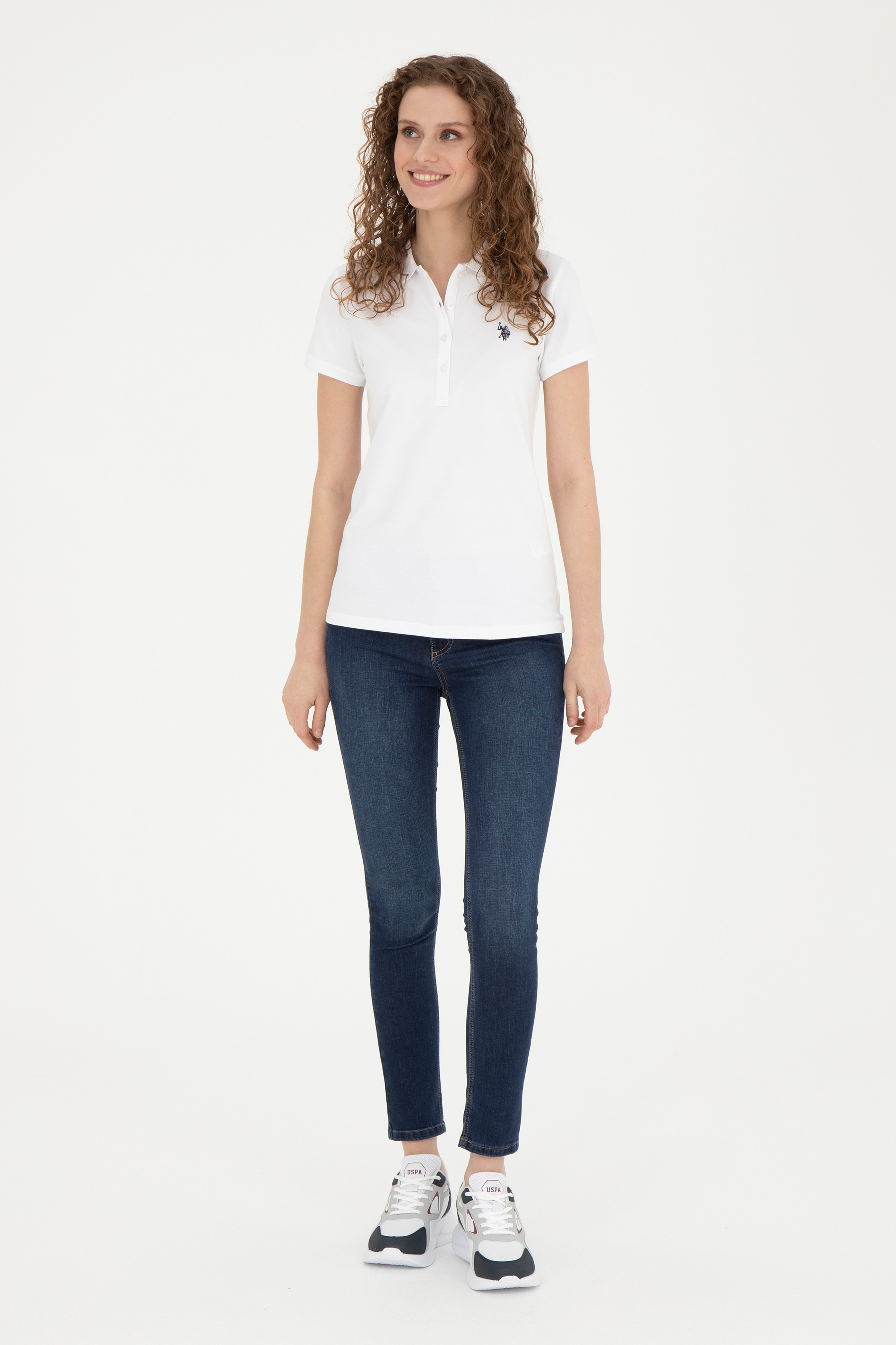 Kadın Beyaz Basic Polo Yaka Tişört - Image 4