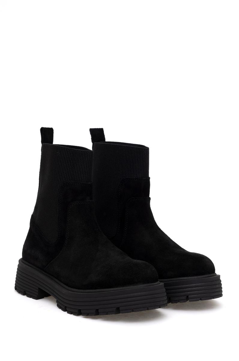Kadın Siyah Bot