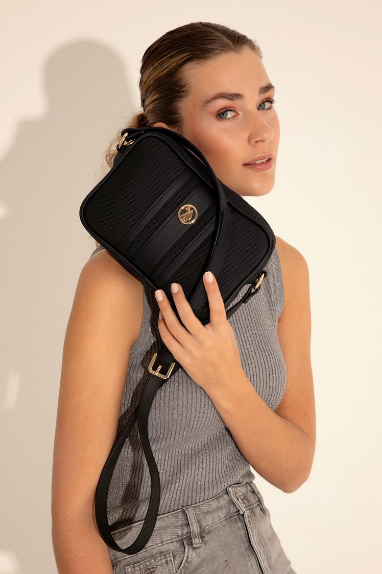 Kadın Siyah Çapraz Çanta