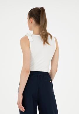 Kadın Beyaz V Yaka Tişört - 50287560005