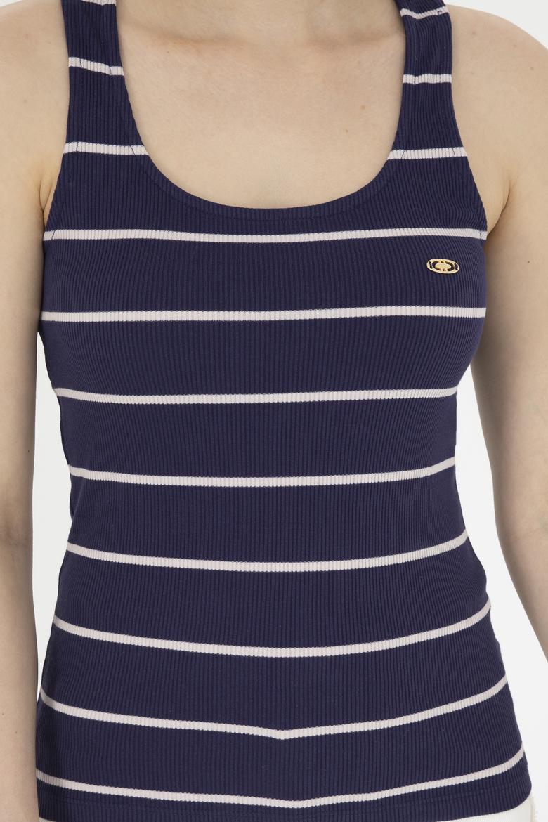 Kadın Lacivert Bisiklet Yaka Tişört - 50262558003