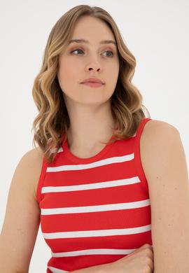 Kadın Kırmızı Kolsuz Bisiklet Yaka Tişört - 50281783021