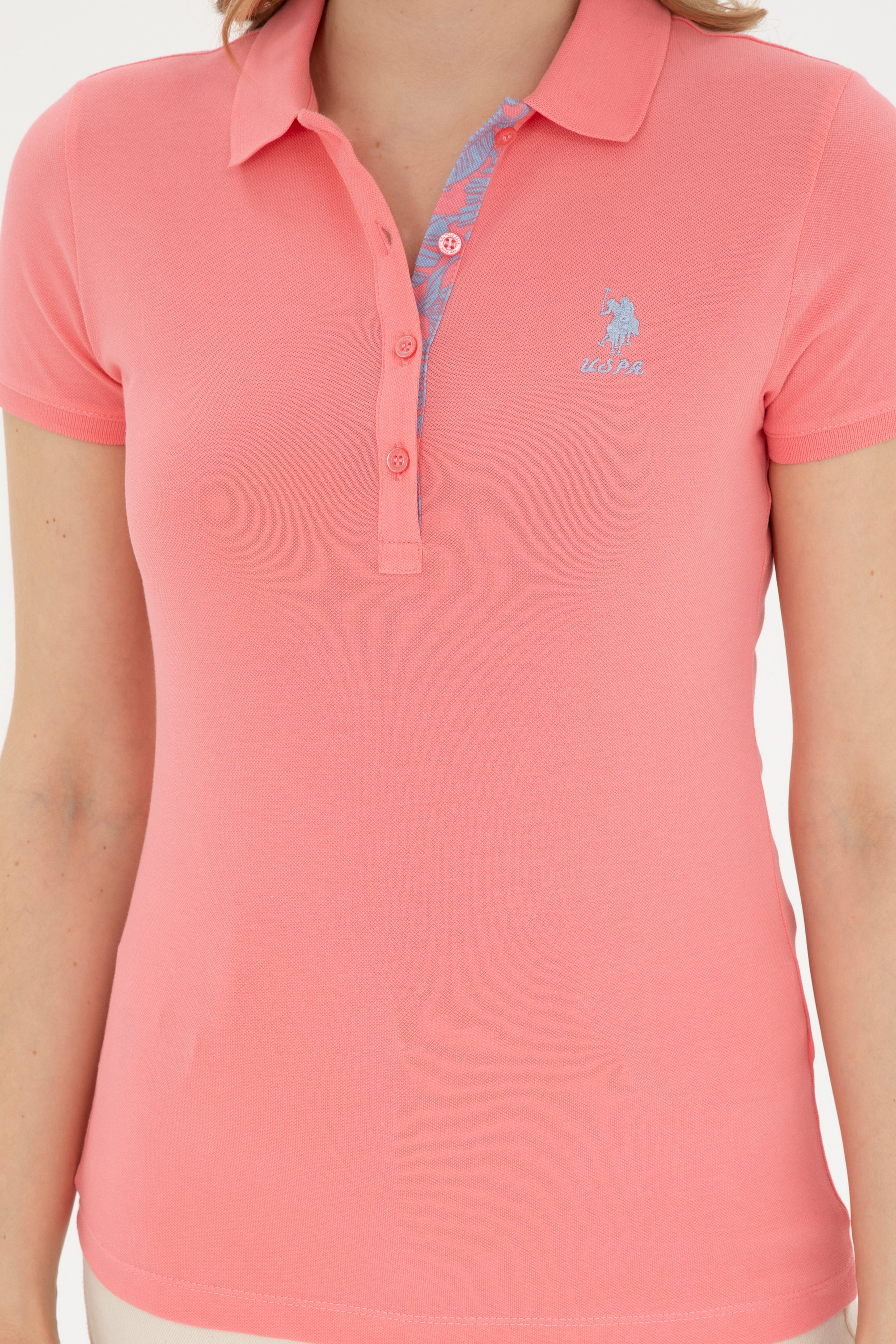 Kadın Neon Pembe Basic Polo Yaka Tişört - Image 6
