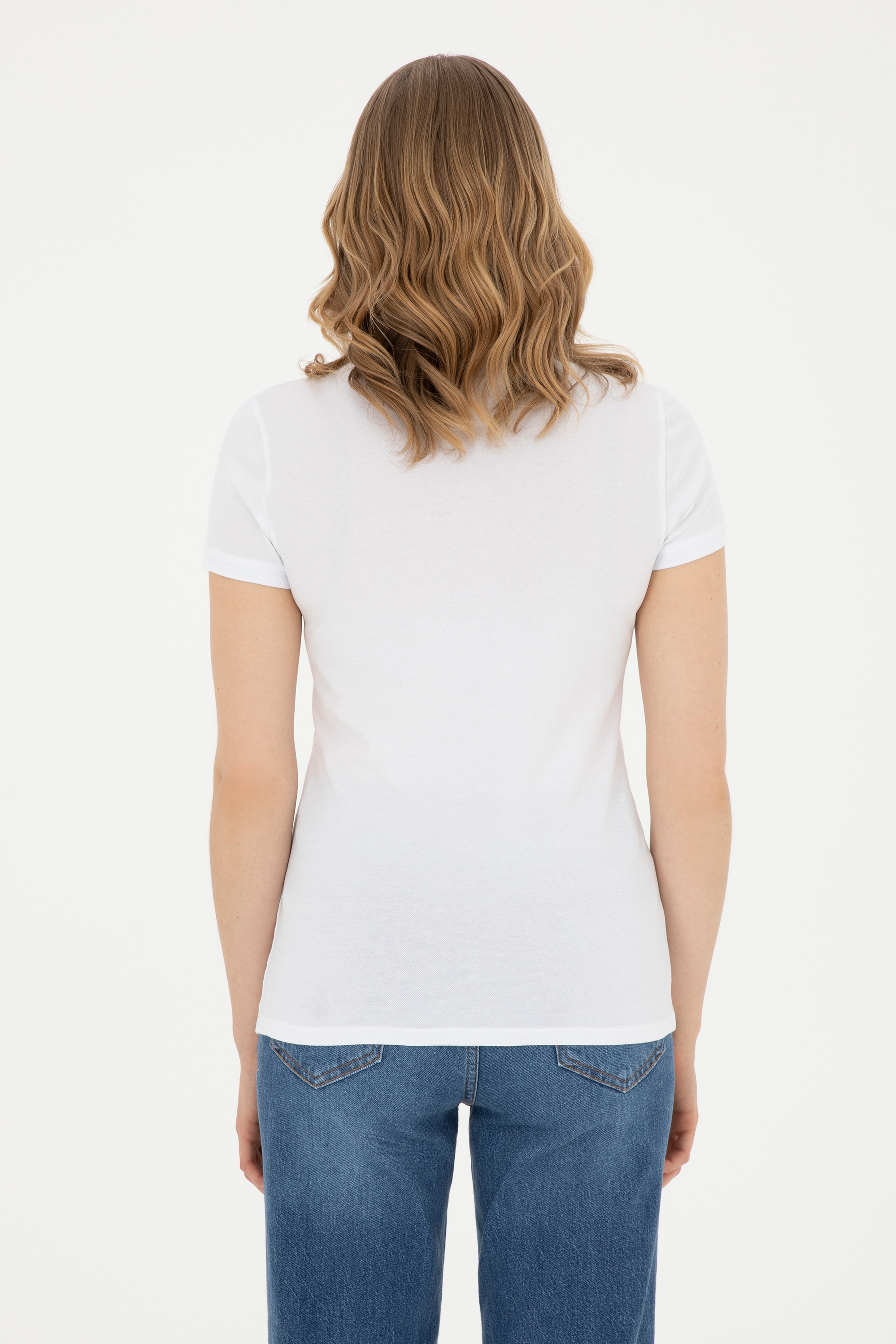 Kadın Beyaz Basic Polo Yaka Tişört - Image 5