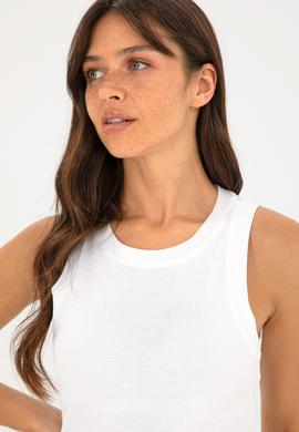 Kadın Beyaz Bisiklet Yaka Kolsuz Basic Tişört - 50280072003