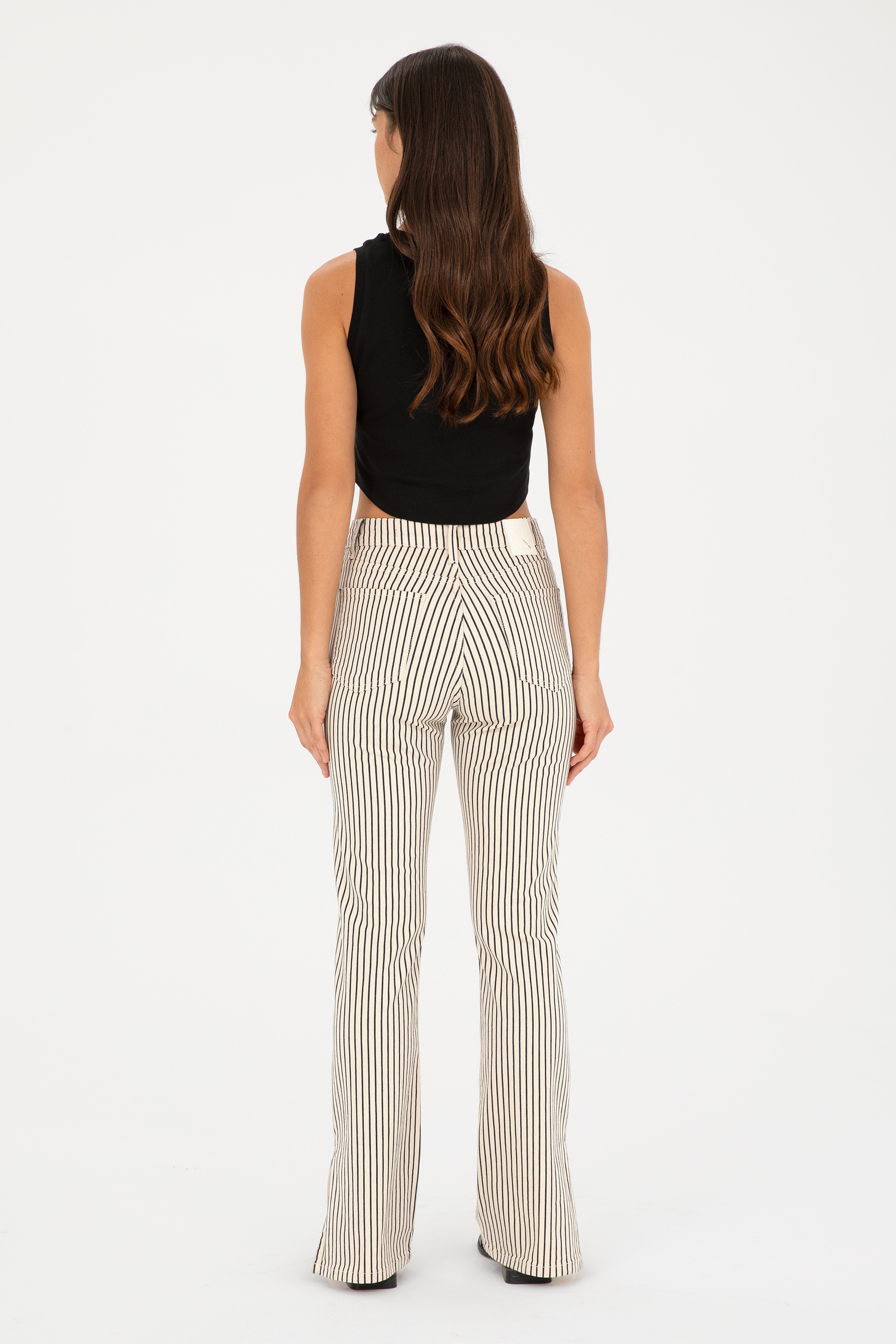 Kadın Beyaz Çizgili Straight Fit Jean Pantolon - Image 4