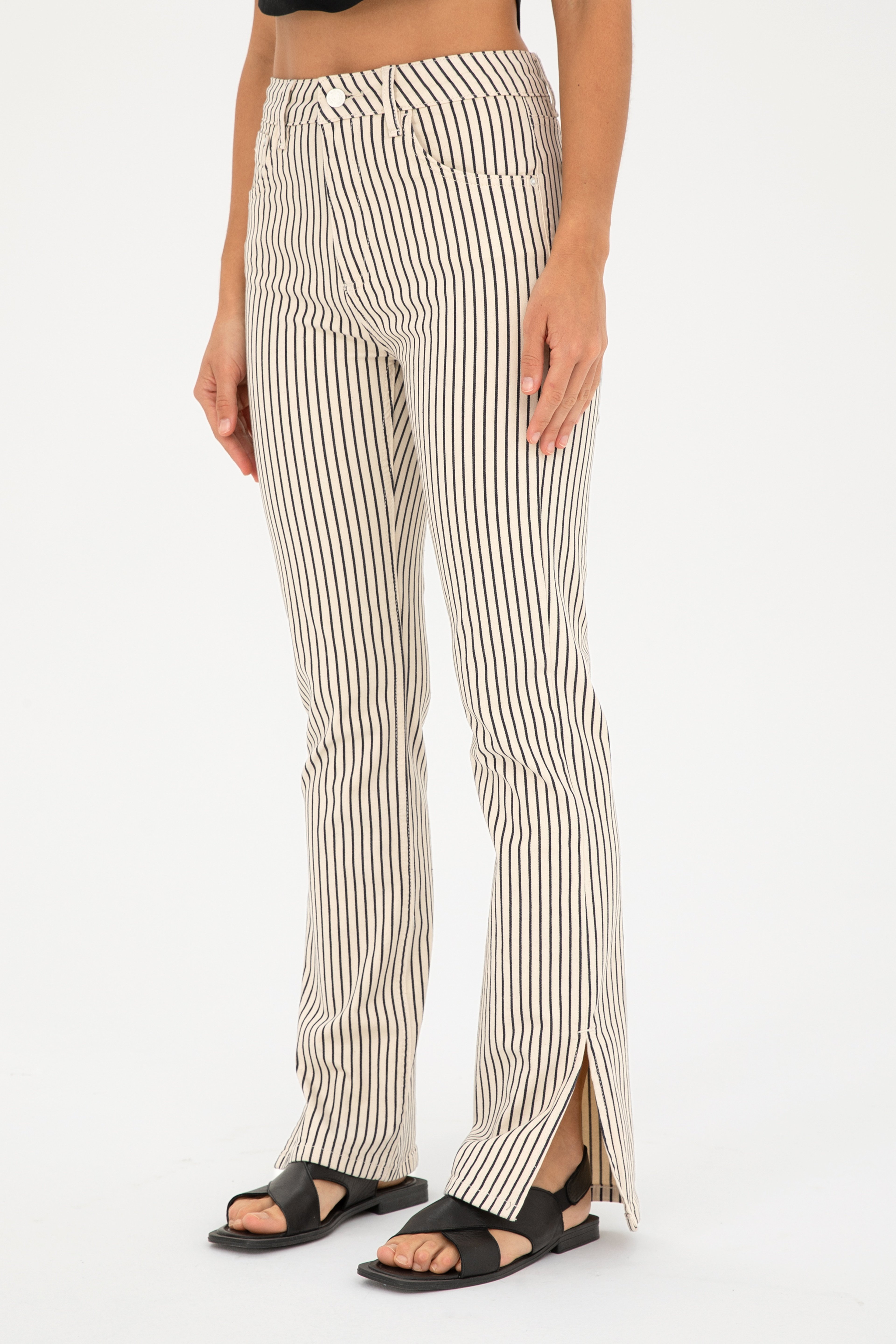 Kadın Beyaz Çizgili Straight Fit Jean Pantolon - Image 2