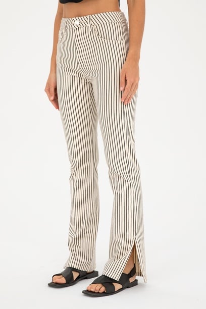 Kadın Beyaz Çizgili Straight Fit Jean Pantolon