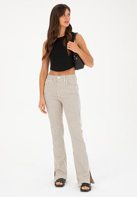 Kadın Siyah Bsiklet Yaka Crop Basic Tişört - 50288570015