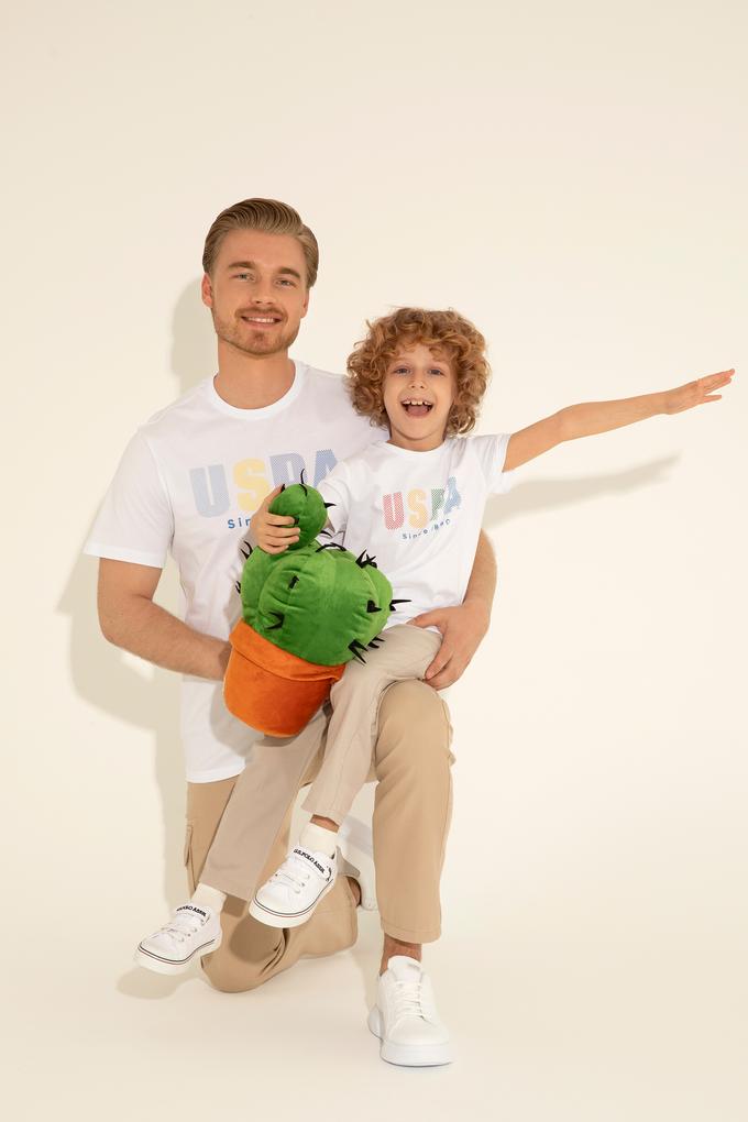 Erkek Çocuk Beyaz Bisiklet Yaka Tişört