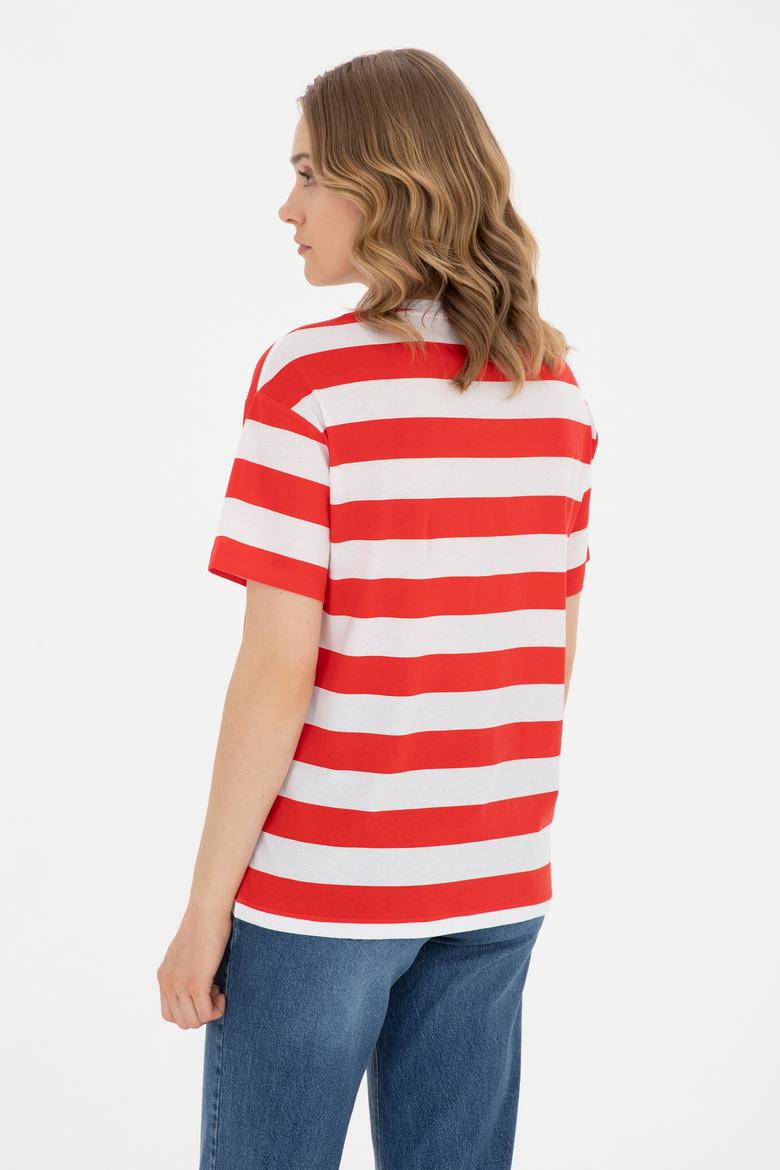 Kadın Kırmızı Bisiklet Yaka Tişört - 50285851001