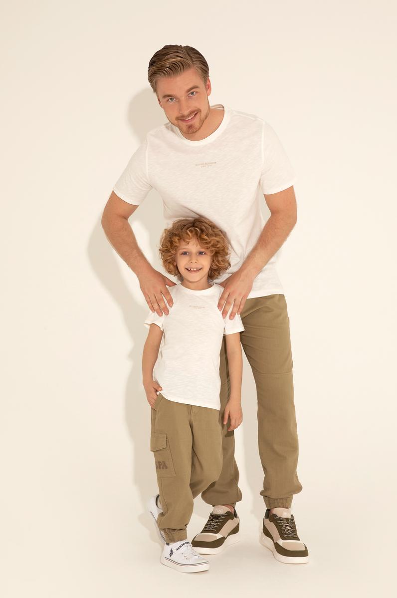 Erkek Çocuk Ekru Bisiklet Yaka Tişört