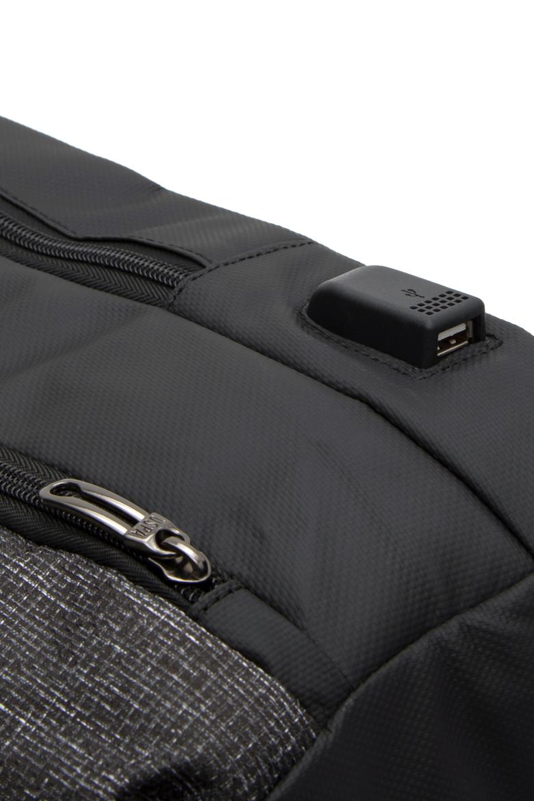 Siyah Sırt Çantası - 50298701001