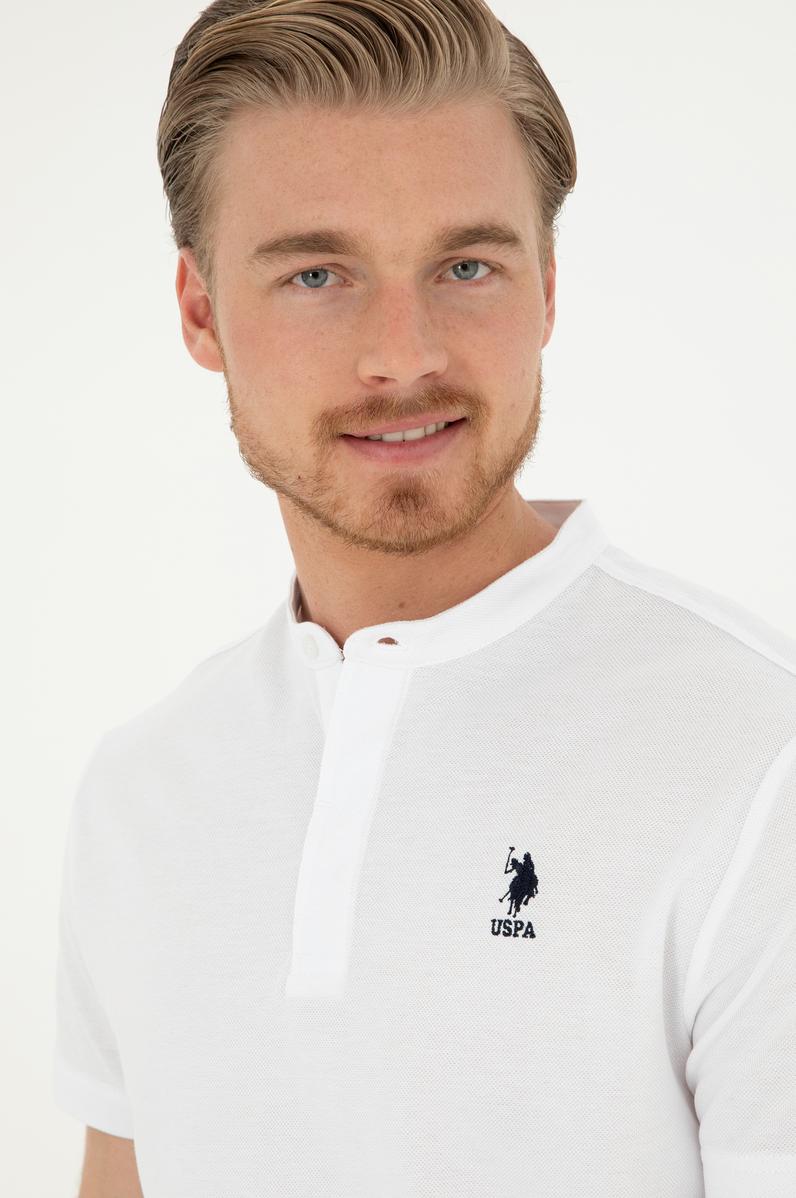 Erkek Regular Fit Hakim Yaka Beyaz Tişört