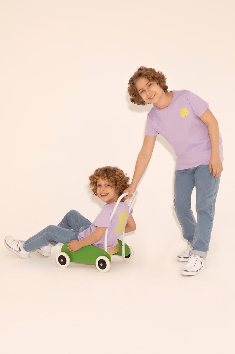 Erkek Çocuk Lila Bisiklet Yaka Tişört