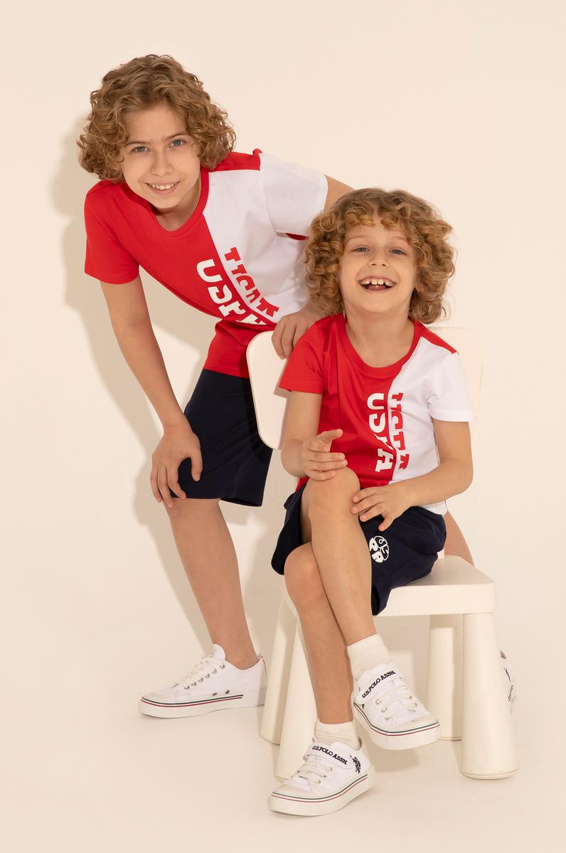 Erkek Çocuk Kırmızı Bisiklet Yaka Tişört