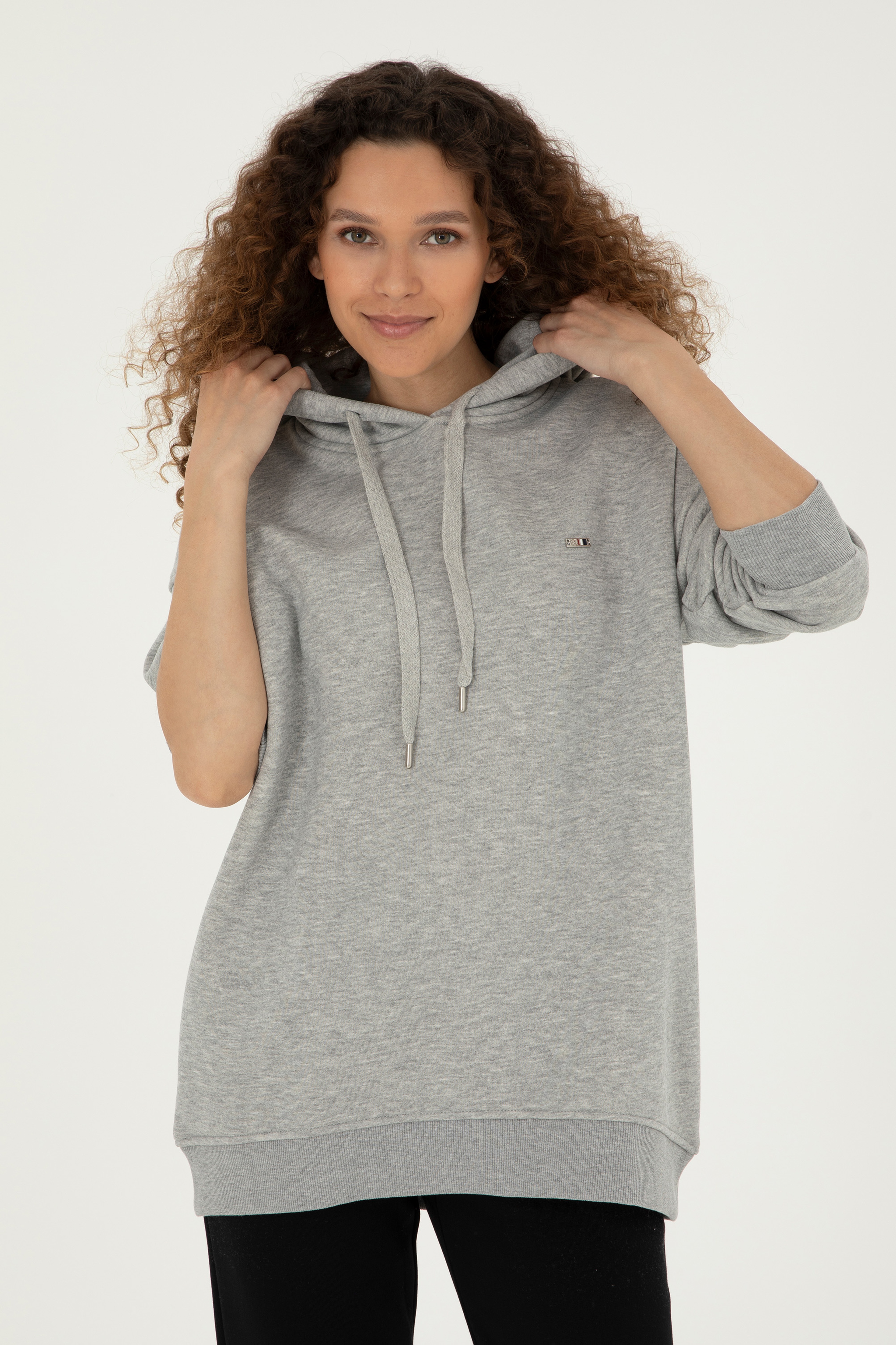 Kadın Gri Melanj Kapüşonlu Sweatshirt - Image 3