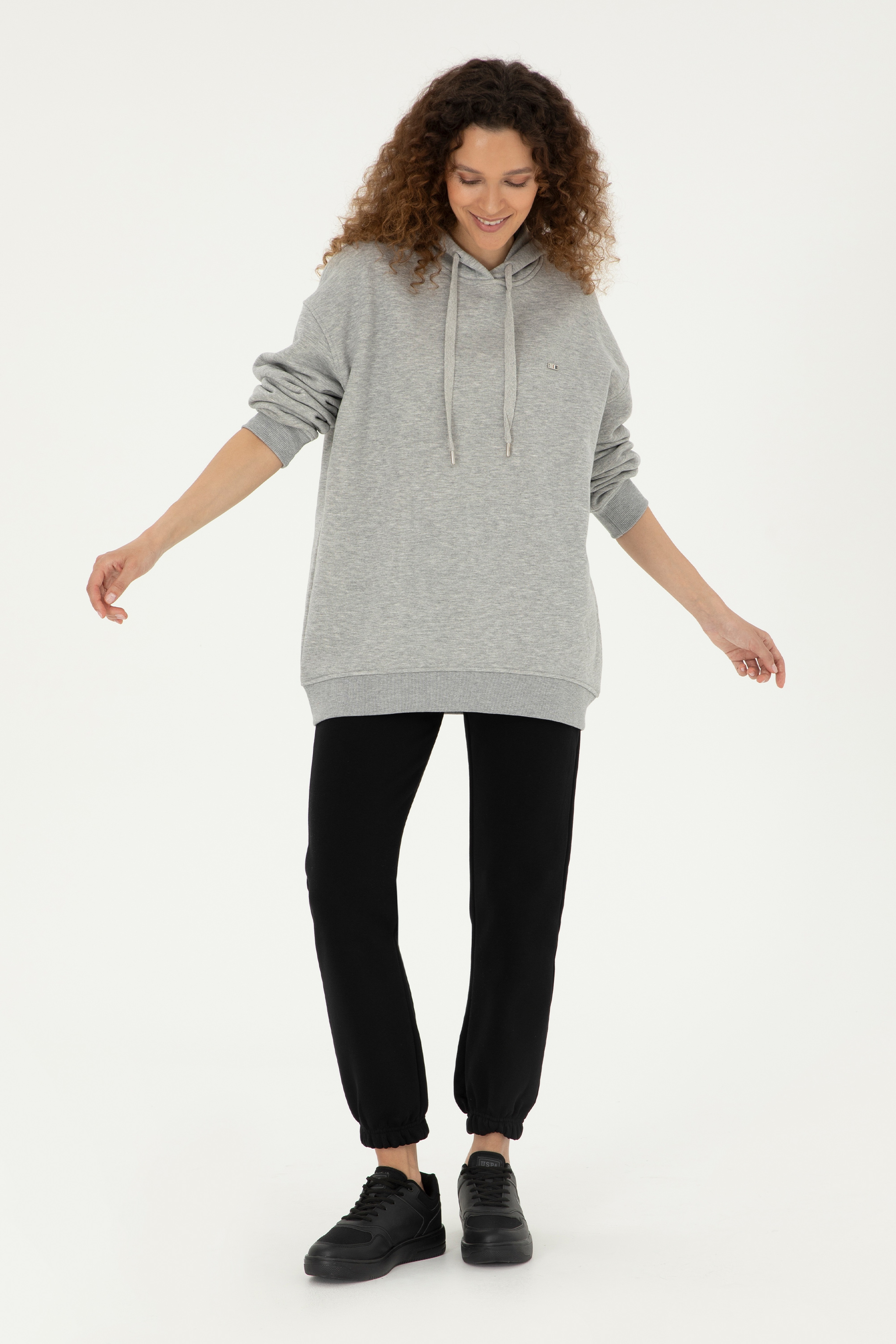 Kadın Gri Melanj Kapüşonlu Sweatshirt - Image 4