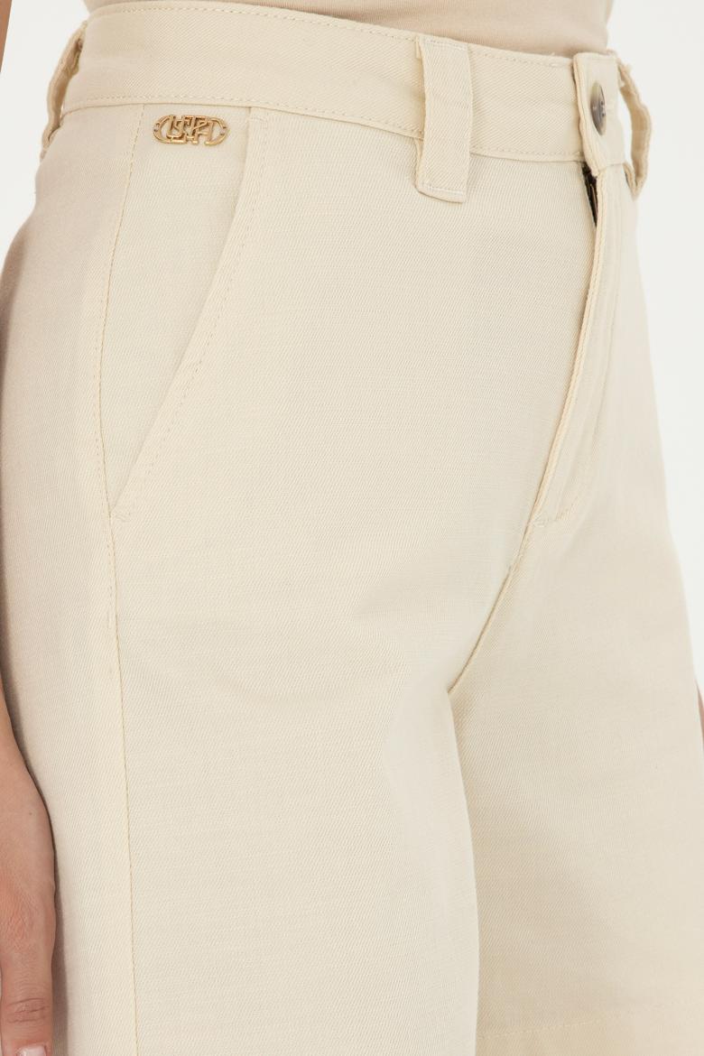 Kadın Ekru Dokuma Şort - 50281740001