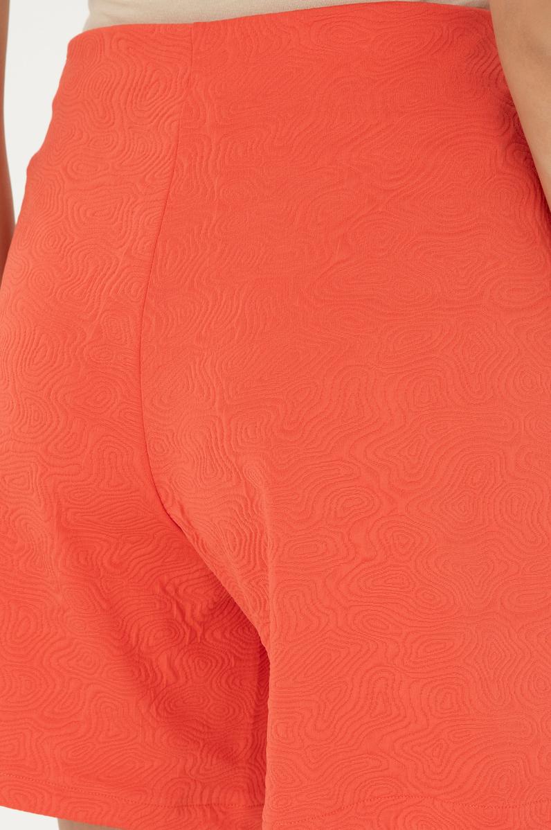 Kadın Nar Çiçeği Örme Şort