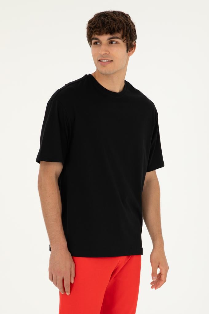 Erkek Comfort Fit Bisiklet Yaka Siyah Tişört